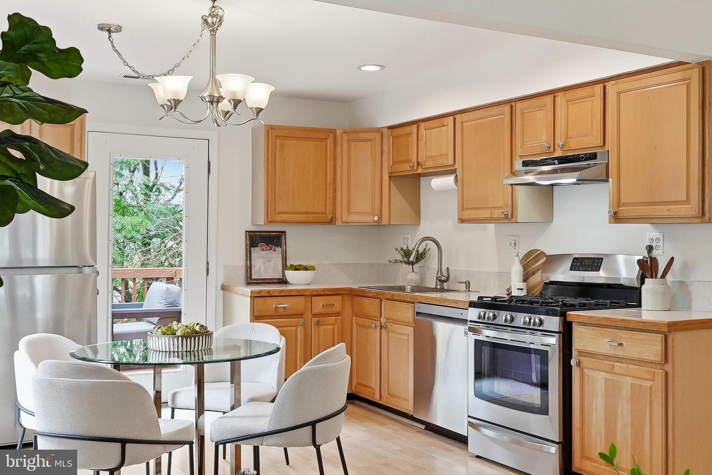 2020 S Quincy Street photo 4