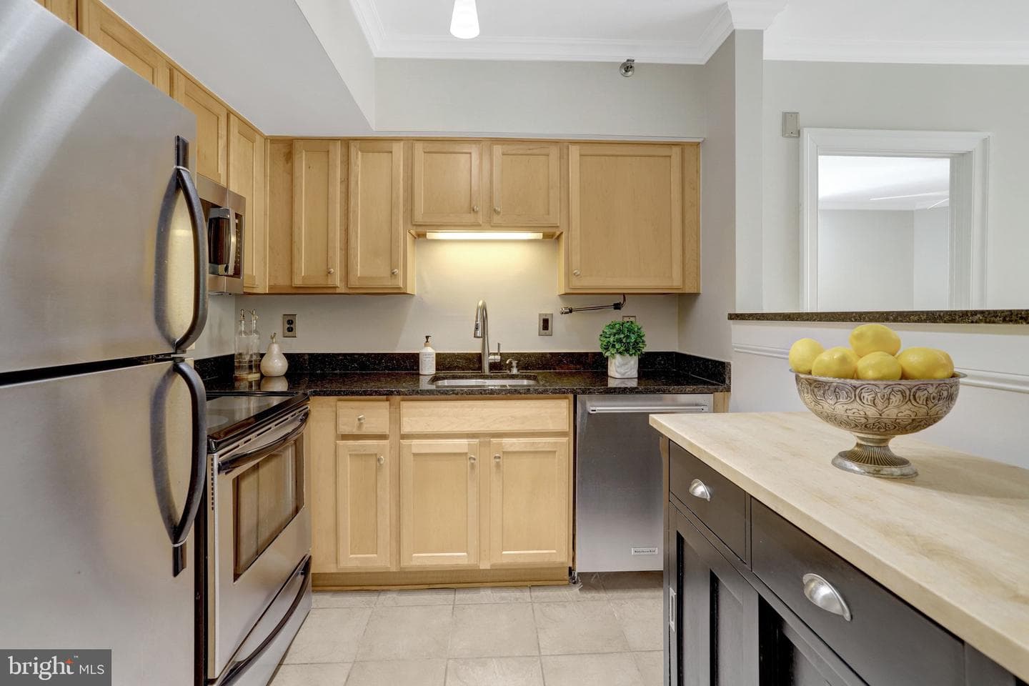 1001 N Randolph Street #302 photo 4