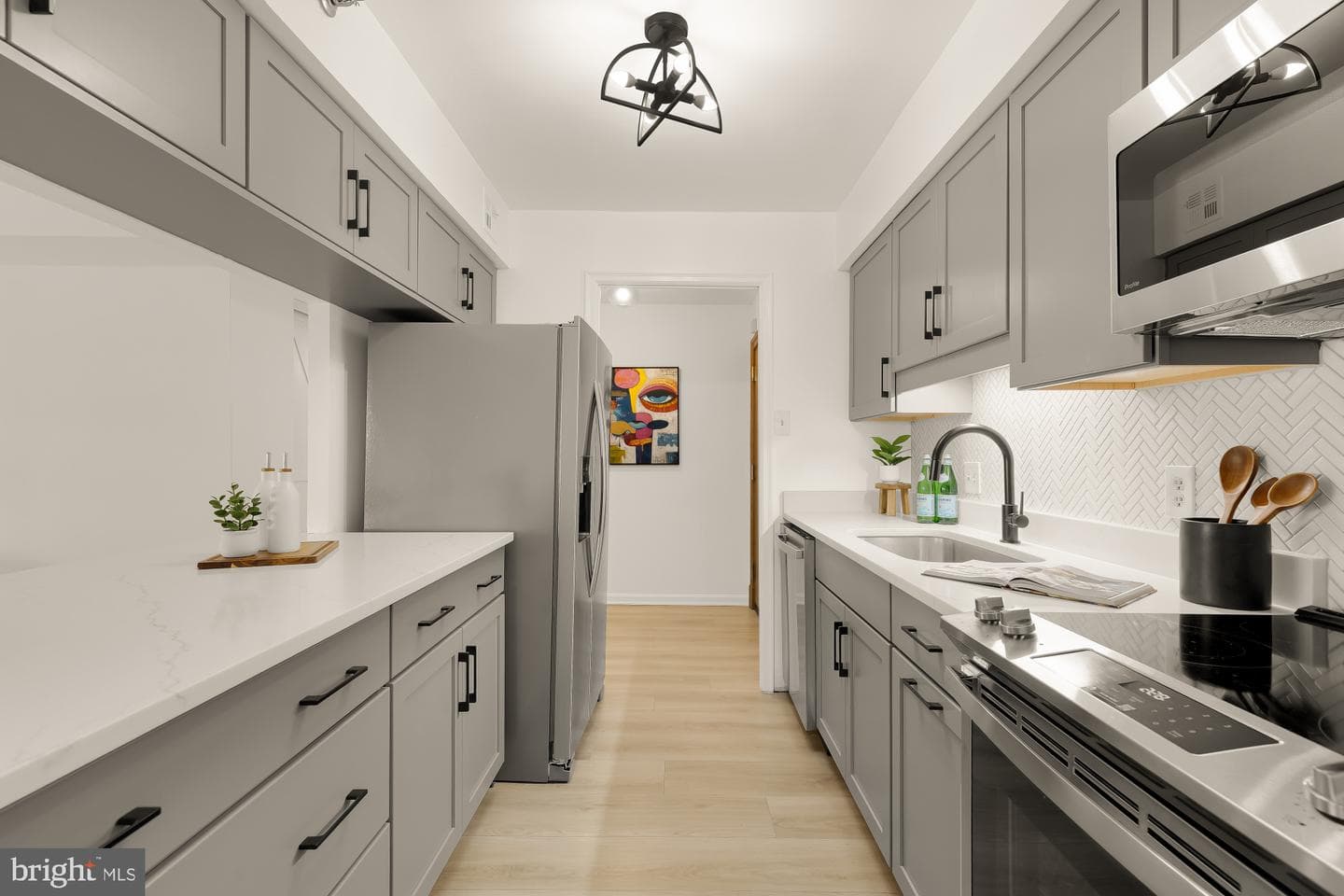 1301 N Courthouse Road #706 photo 9