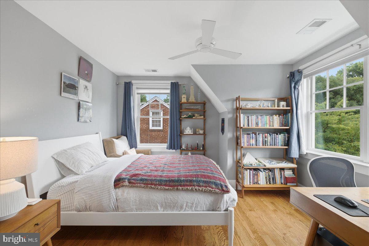 5121 25th Street N photo 22