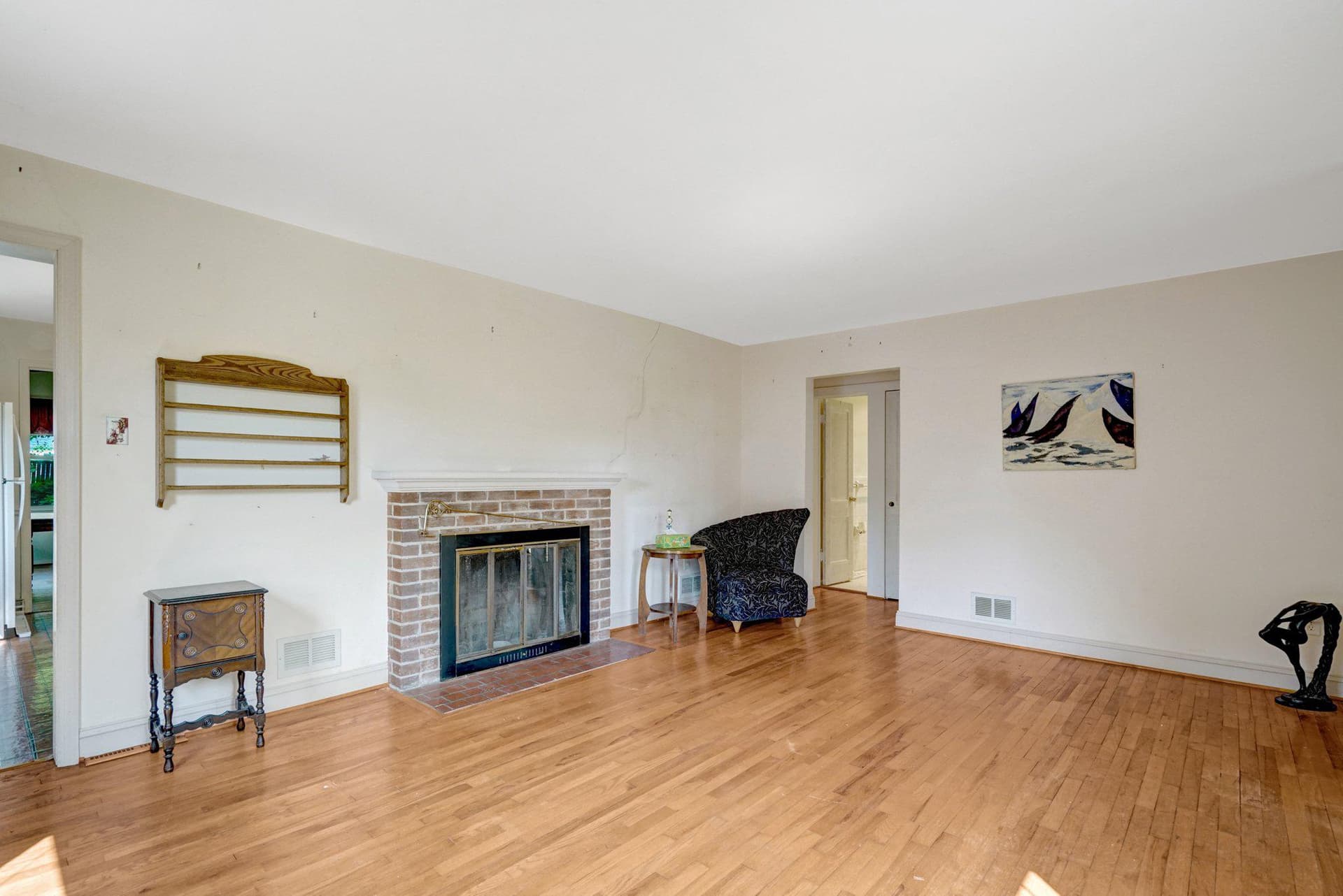 1208 S Frederick Street photo 10