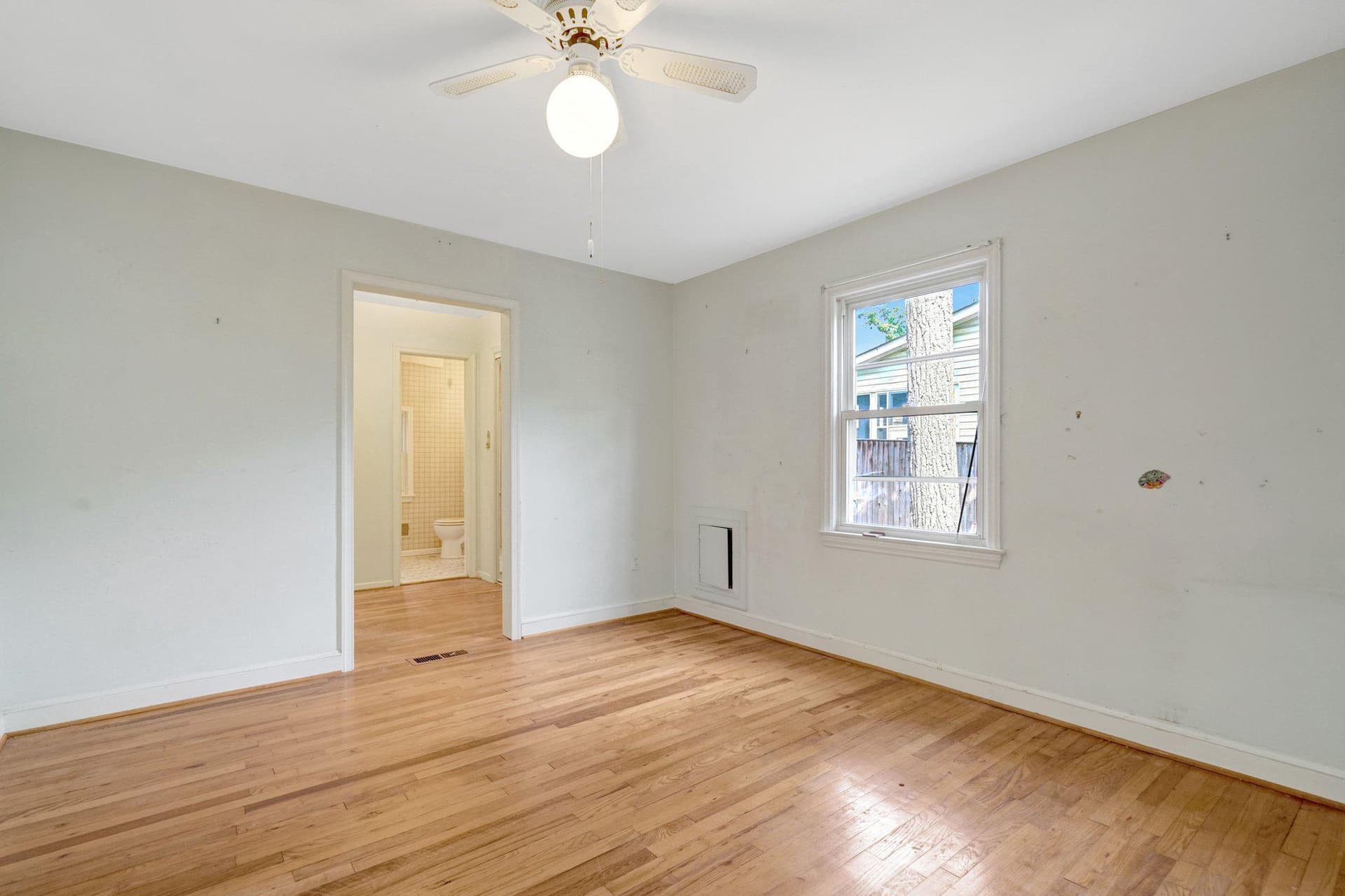 1208 S Frederick Street photo 19