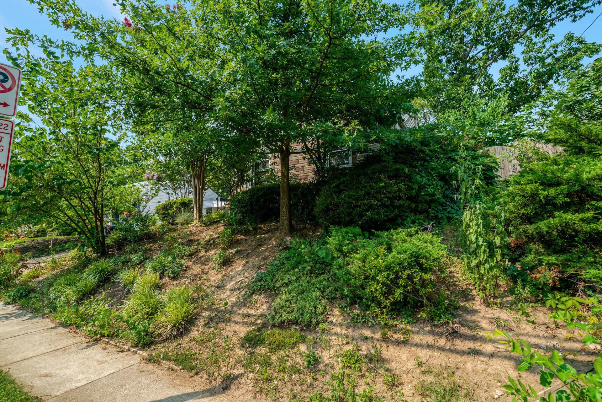 1208 S Frederick Street photo 36