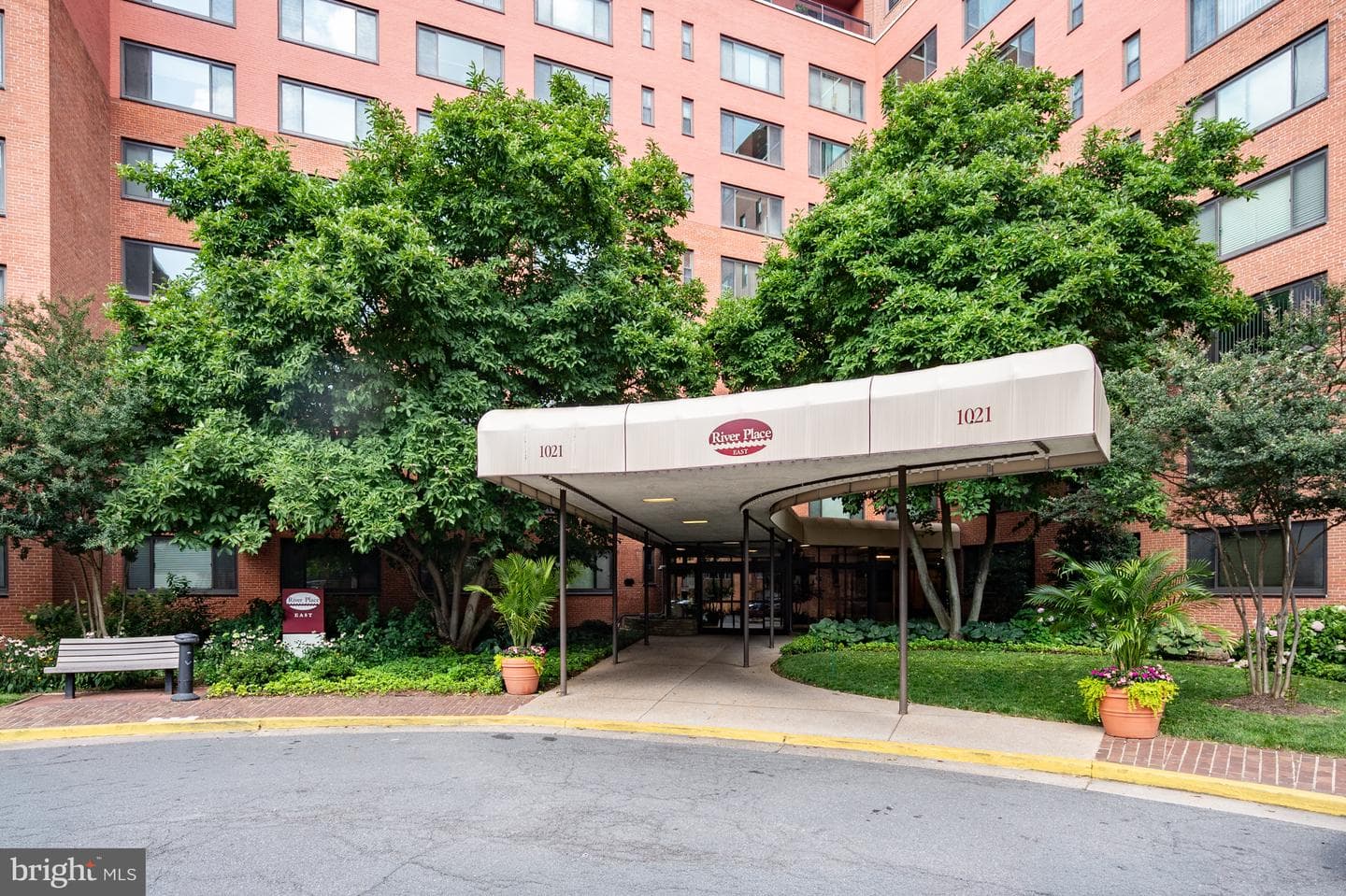1021 Arlington Boulevard #1212 photo 44