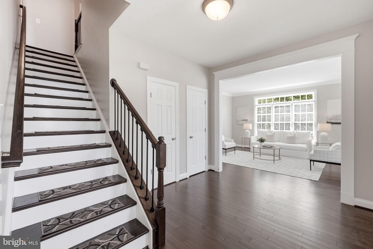 1625 S Taylor Street photo 3