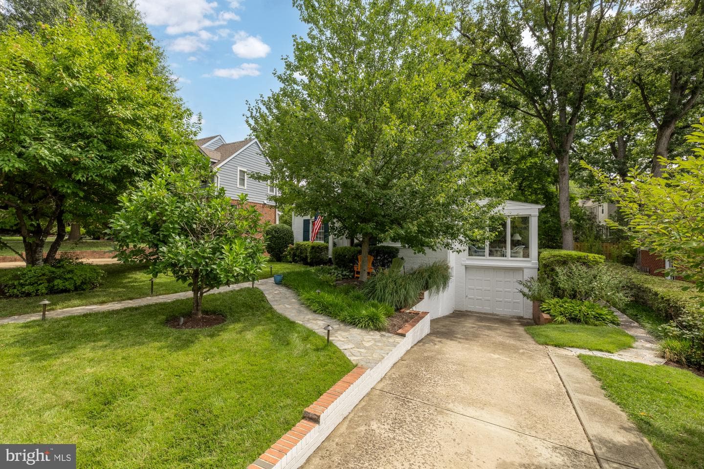 1417 N Inglewood Street photo 5