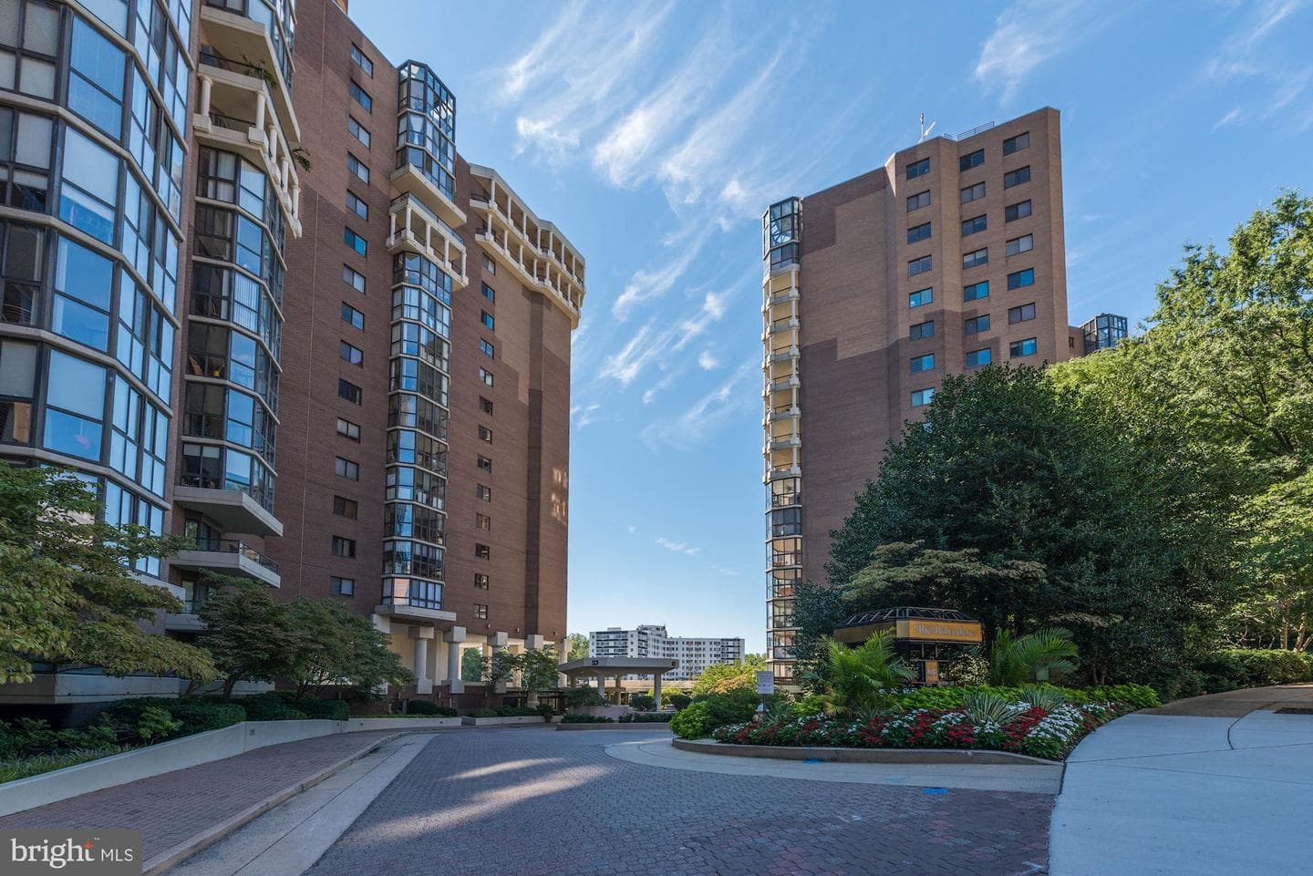 1600 N Oak Street #618 photo 1