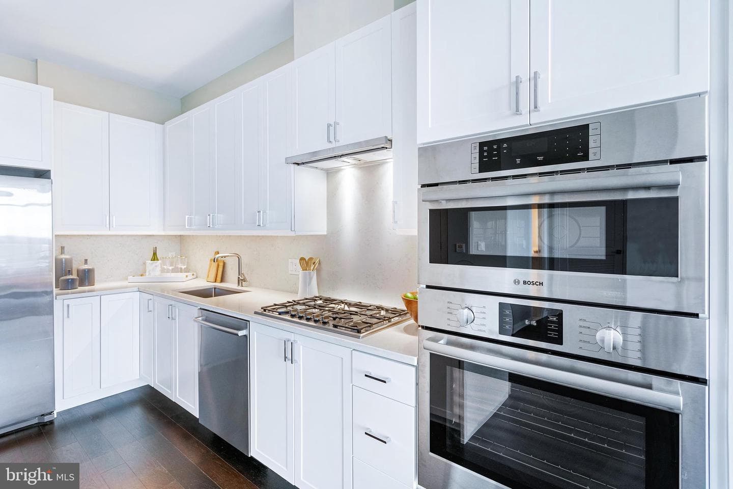 925 N Fairfax Street #1205 photo 4