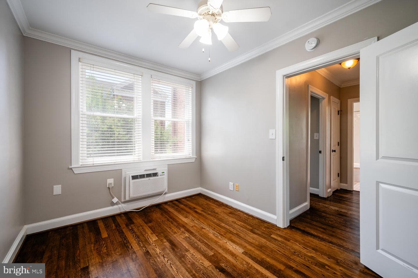 922 S Washington Street #203 photo 15