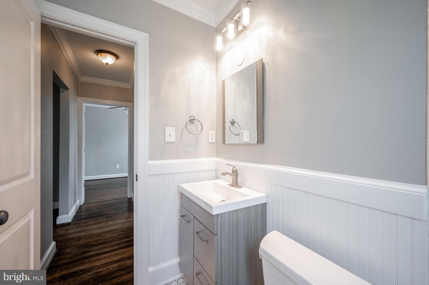 922 S Washington Street #203 photo 18