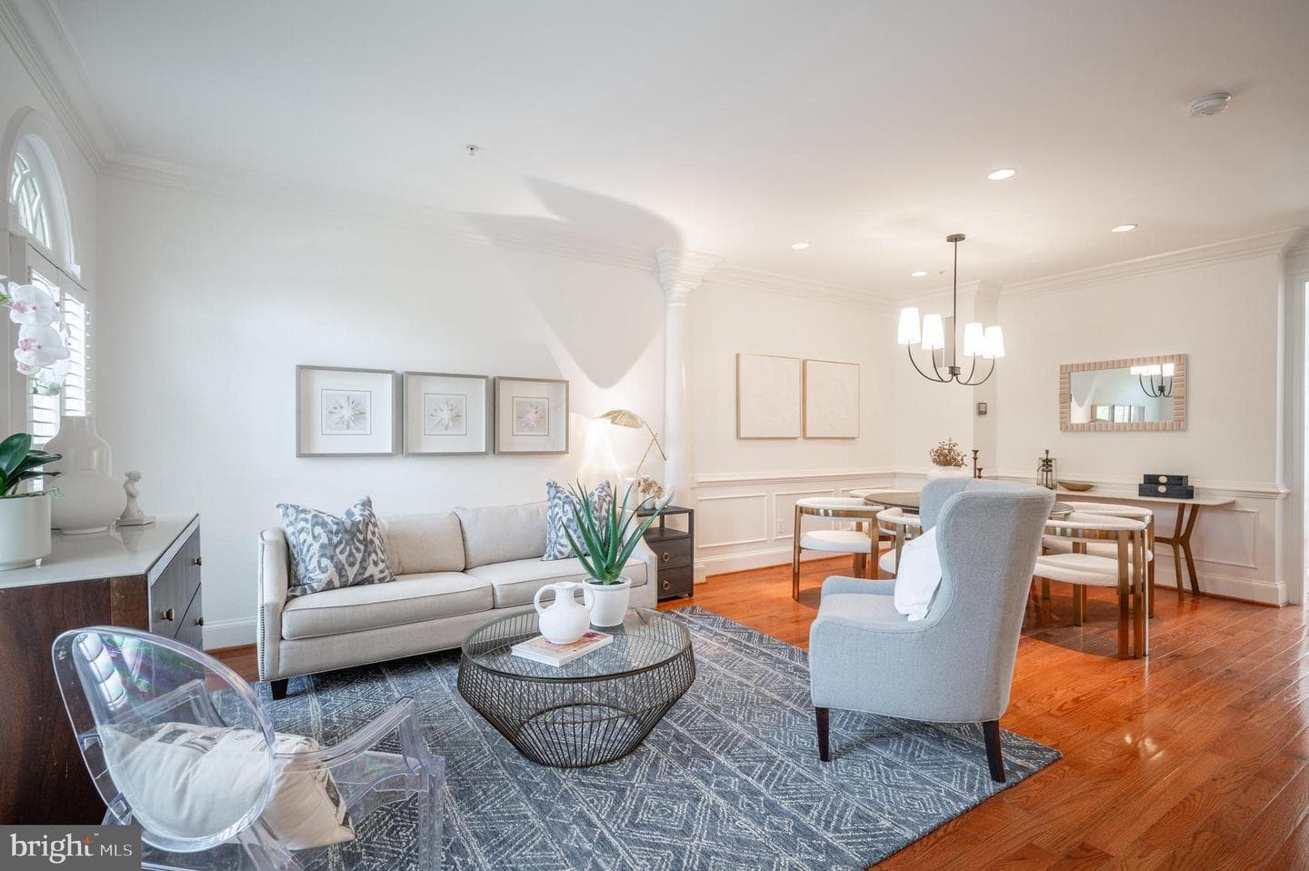416 Euille Street photo 3