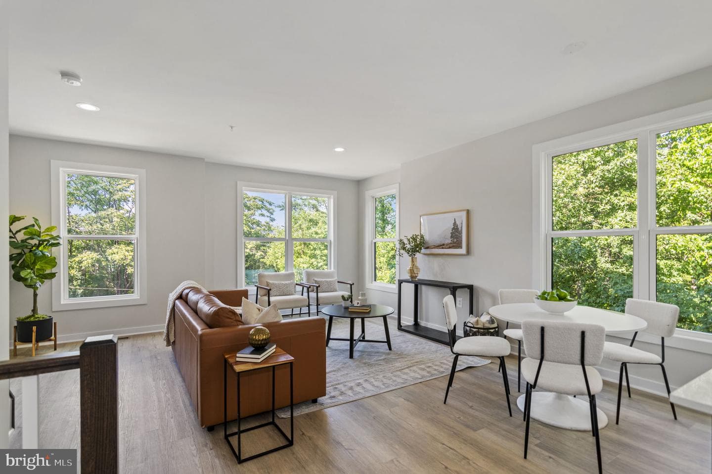 6338 Stevenson Avenue photo 4