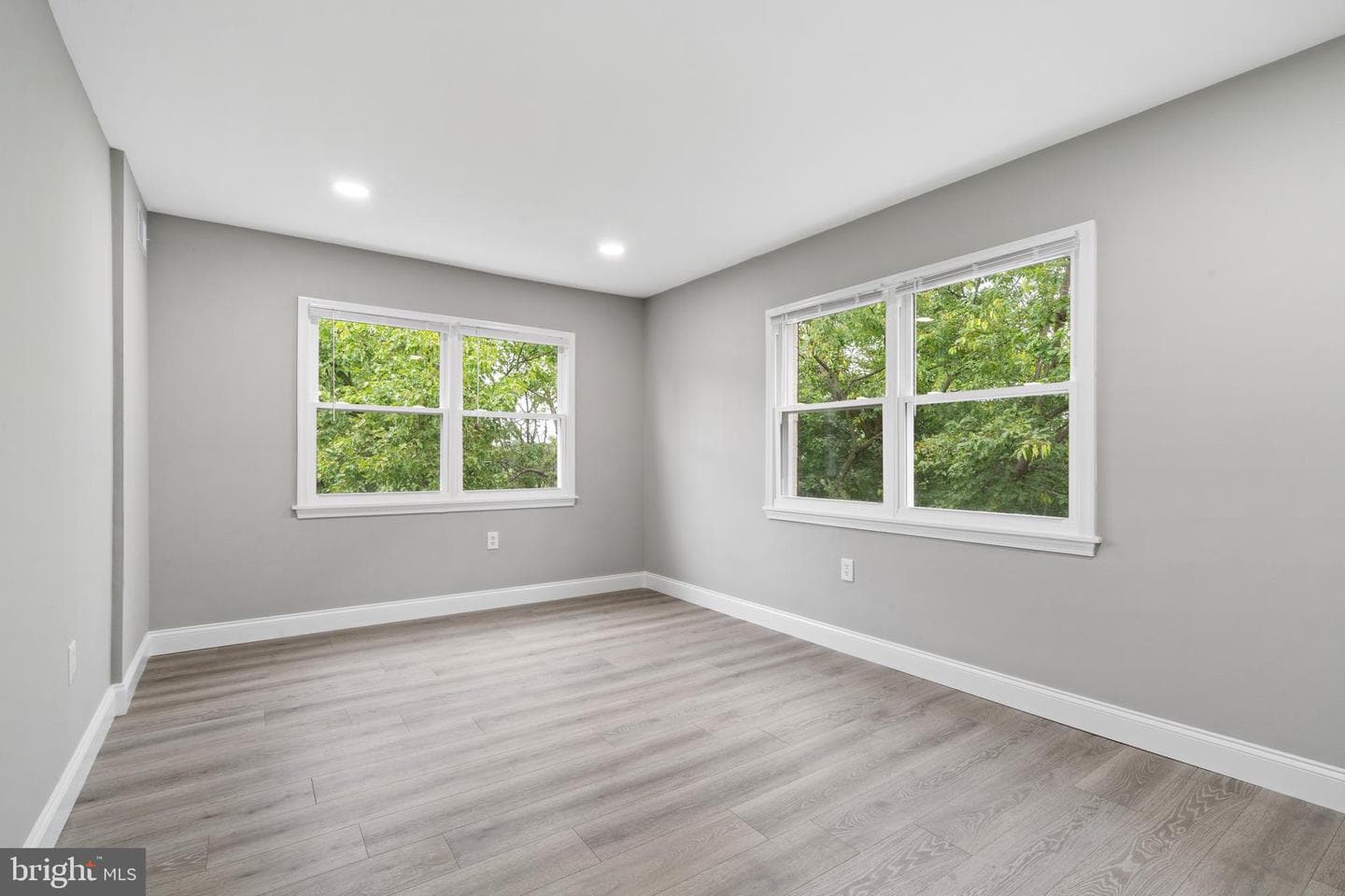 438 N Armistead Street #303 photo 11