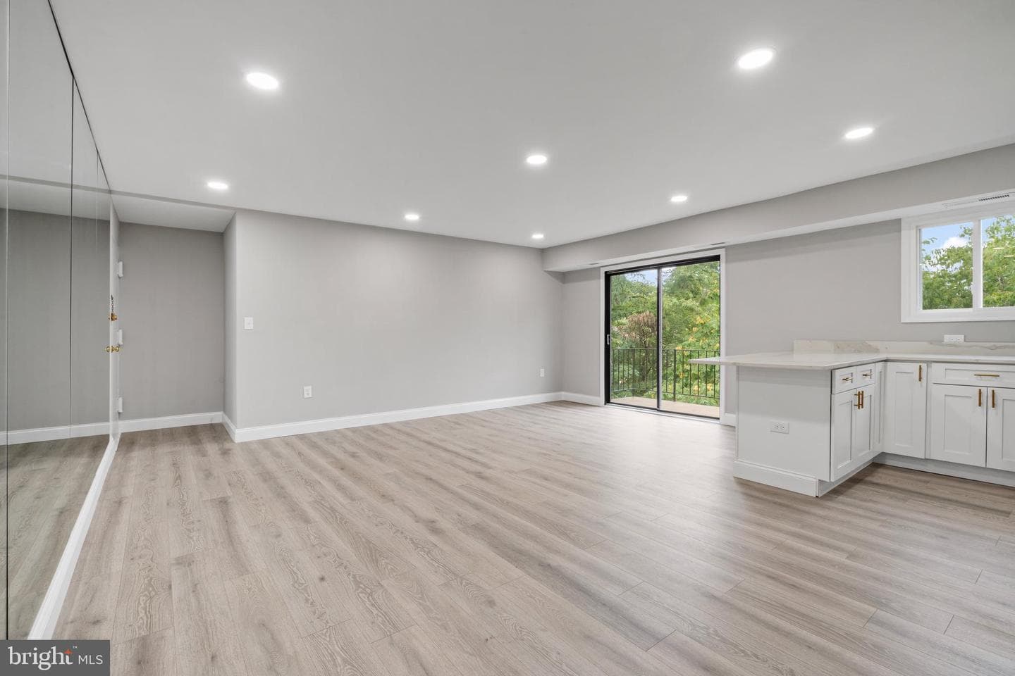 438 N Armistead Street #303 photo 7
