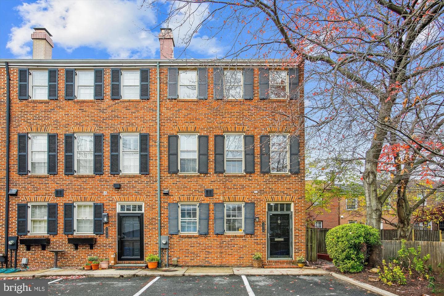 1316 Seaport Lane photo 1