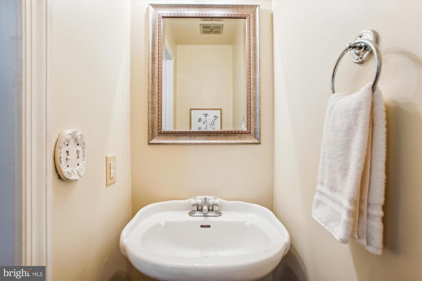 1316 Seaport Lane photo 15