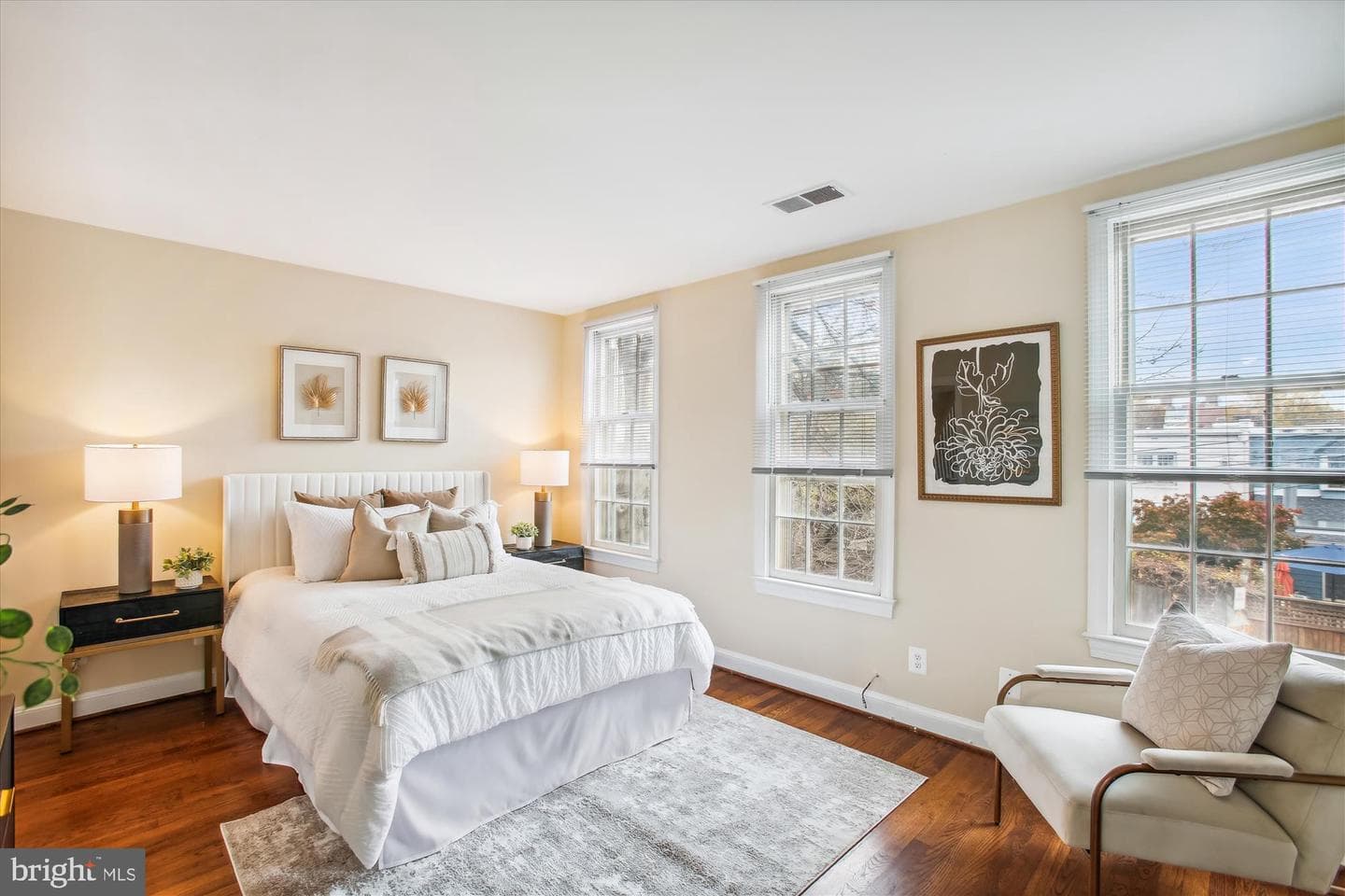 1316 Seaport Lane photo 9