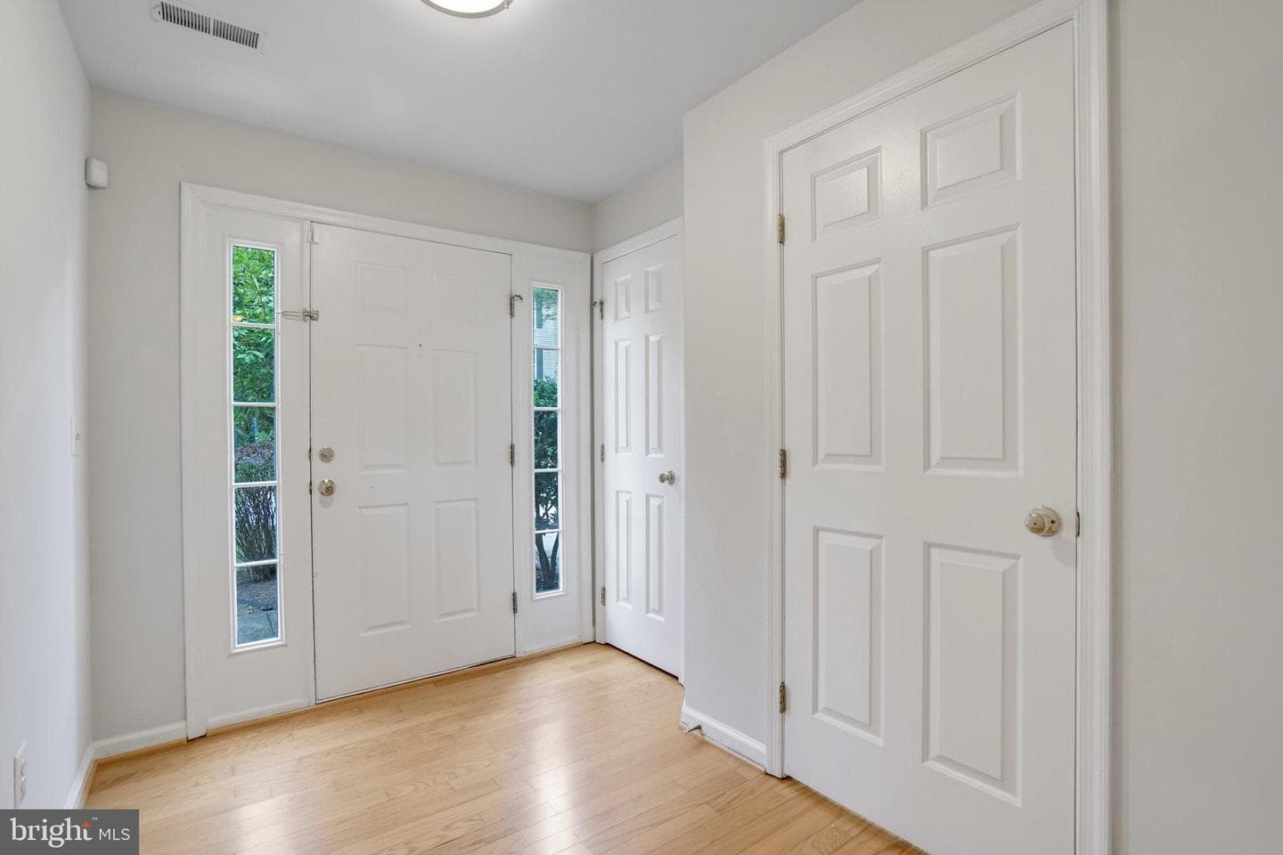 154 Ingle Place photo 2