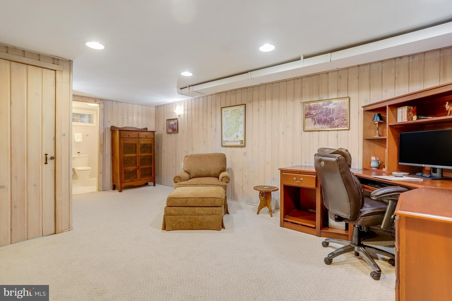34 E Rosemont Avenue photo 24