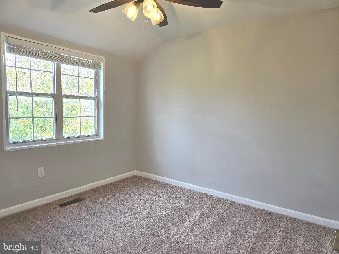 3759 Jason Avenue photo 11