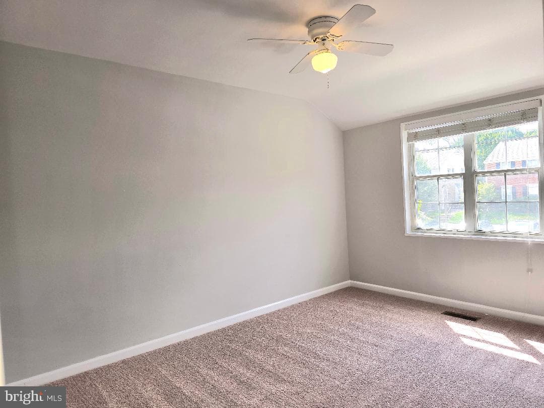 3759 Jason Avenue photo 13