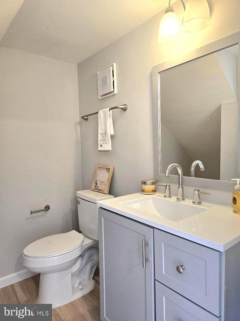 3759 Jason Avenue photo 6