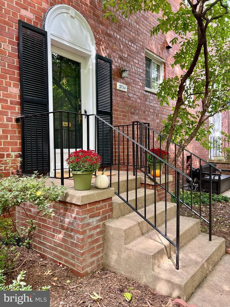 3754 Gunston Road photo 1