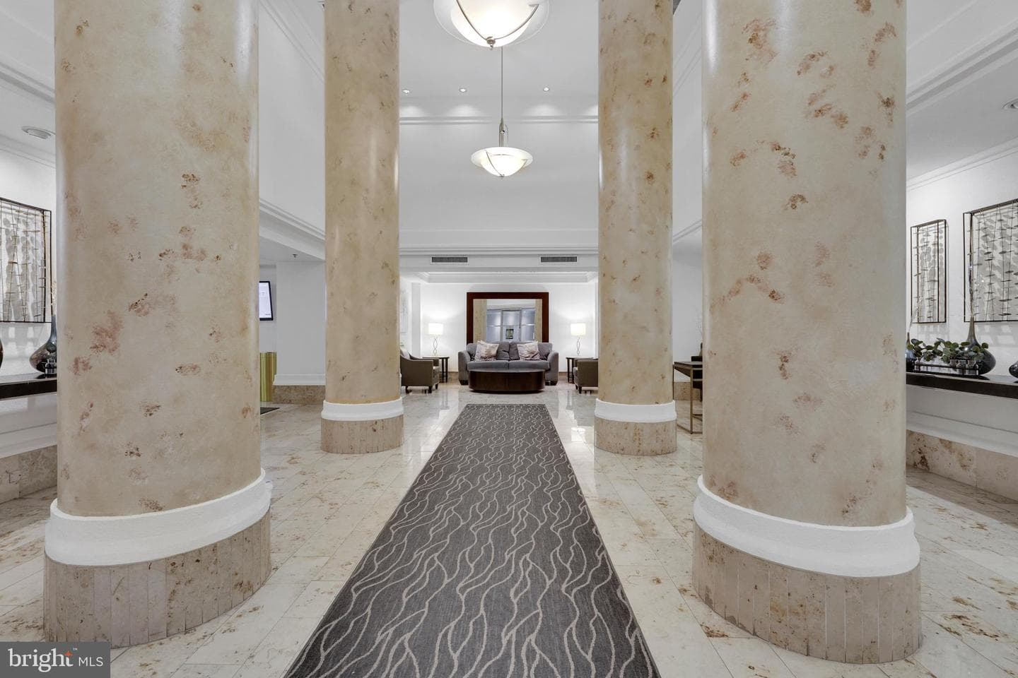 2121 Jamieson Avenue #1007 photo 3