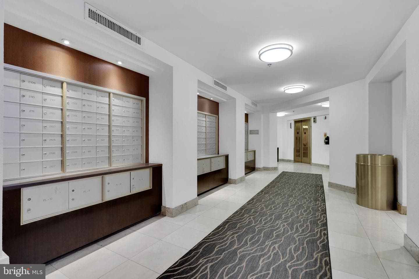 2121 Jamieson Avenue #1007 photo 4