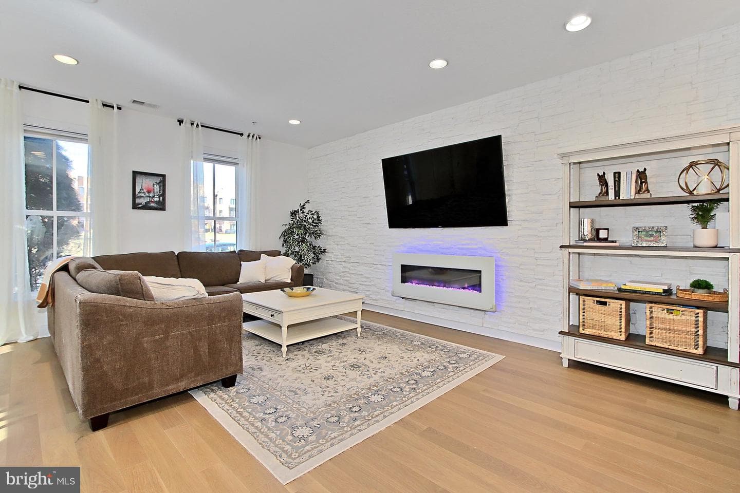 2401 Conoy Street photo 8