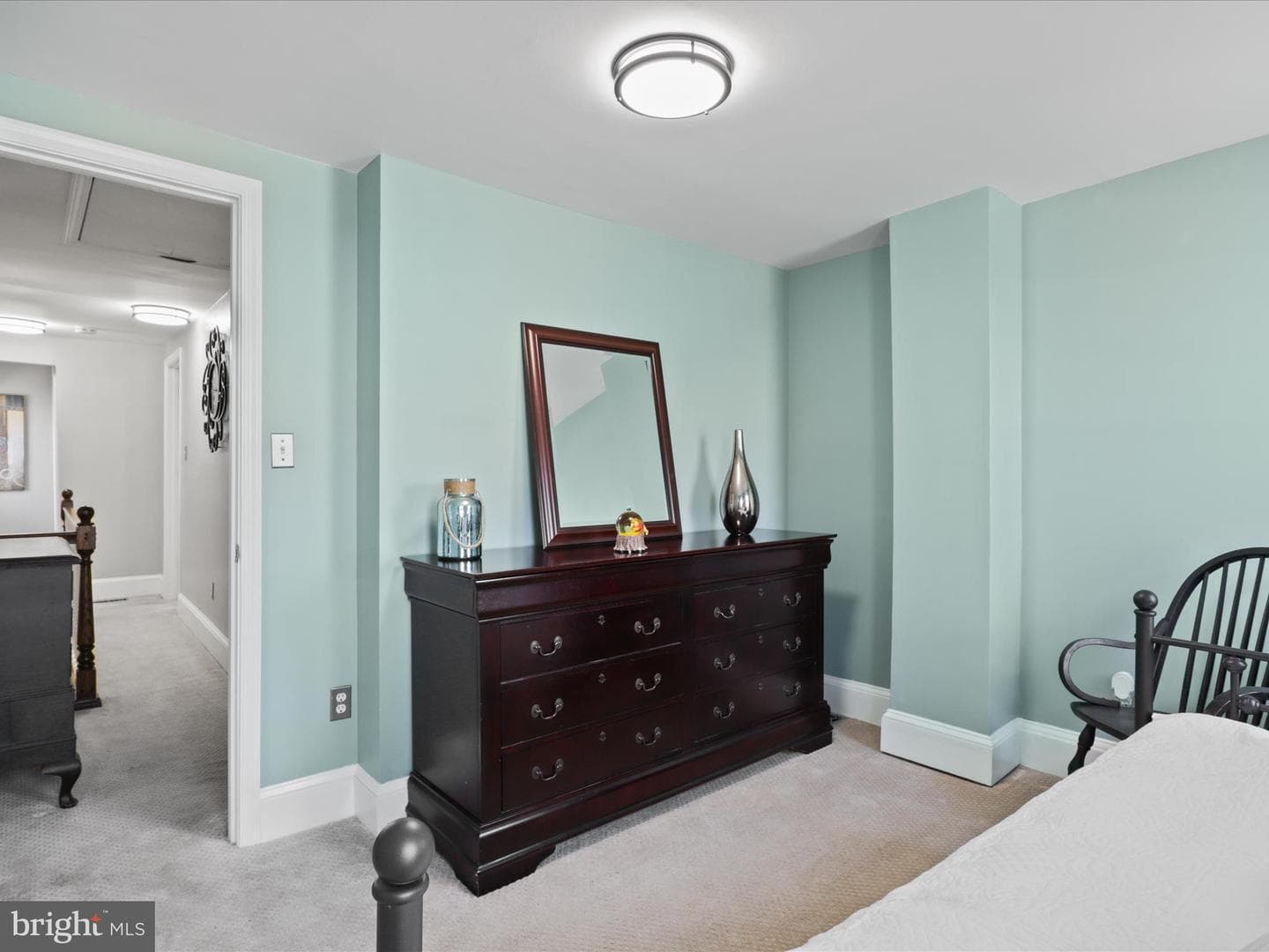 623 N Henry Street photo 14