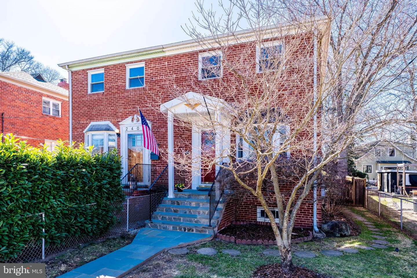 2408a Burke Avenue photo 3