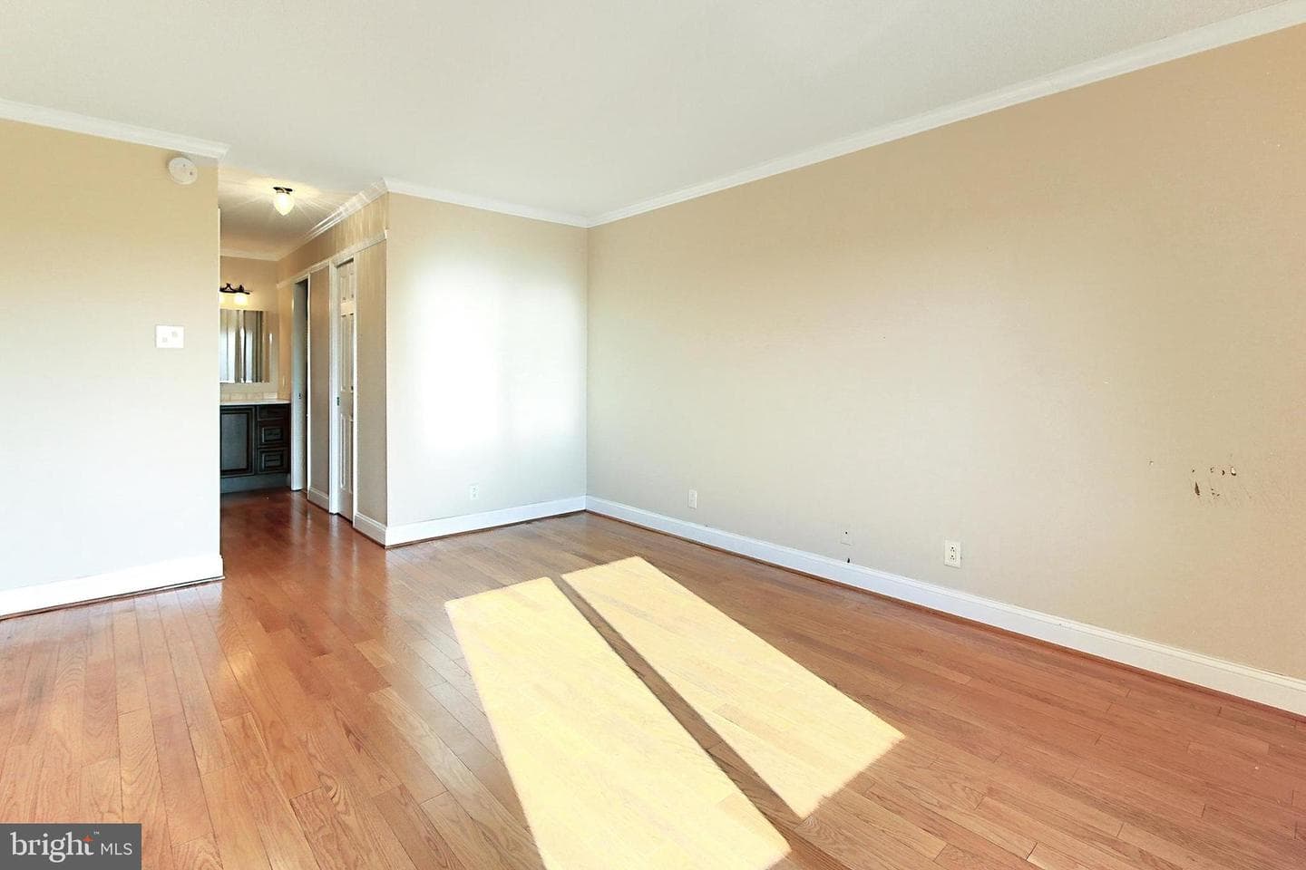 205 Yoakum Parkway #703 photo 21