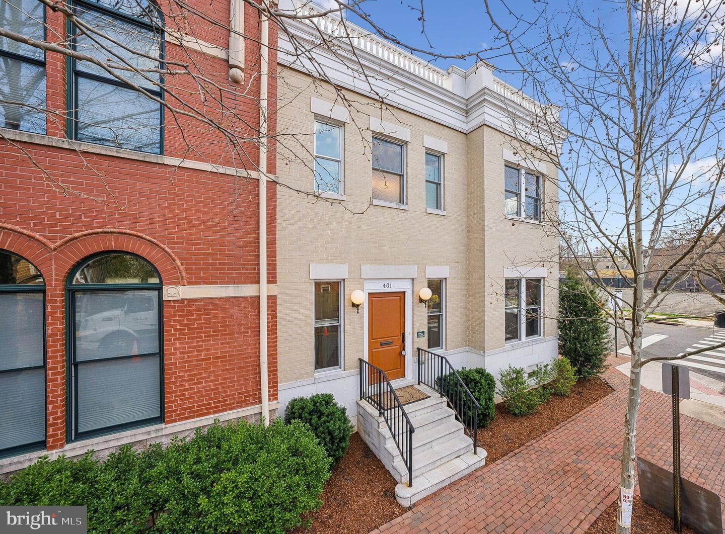 401 N Alfred Street photo 2