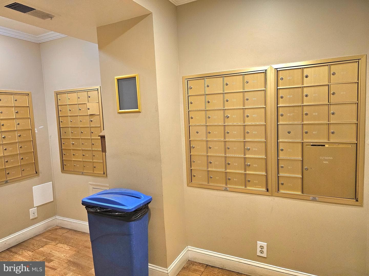 5340 Holmes Run Parkway #1410 photo 36