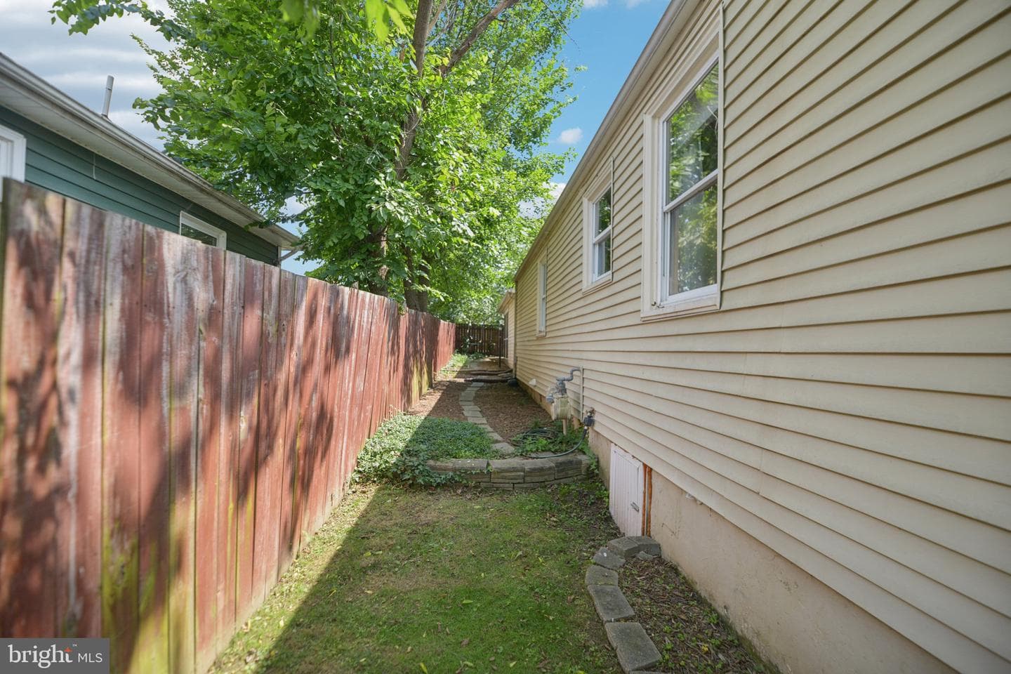 39 E Reed Avenue photo 24