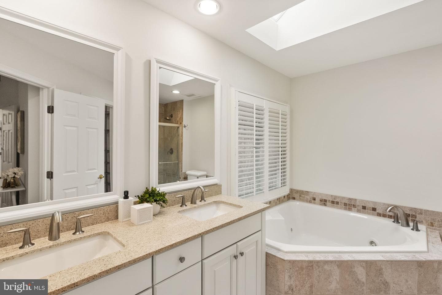 4626 Knight Place photo 39