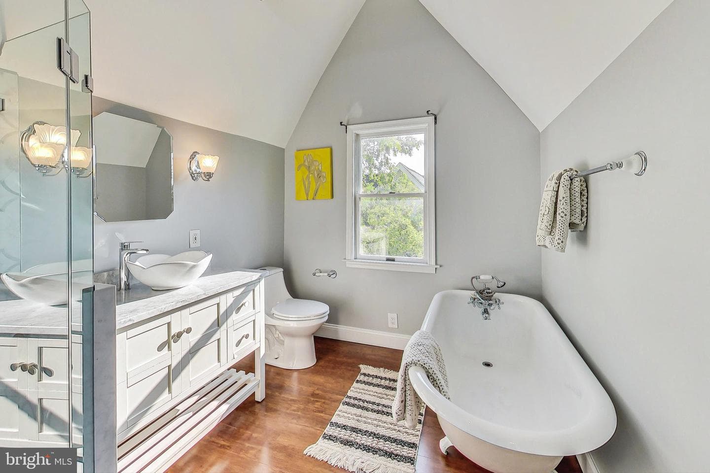 311 E Howell Avenue photo 34