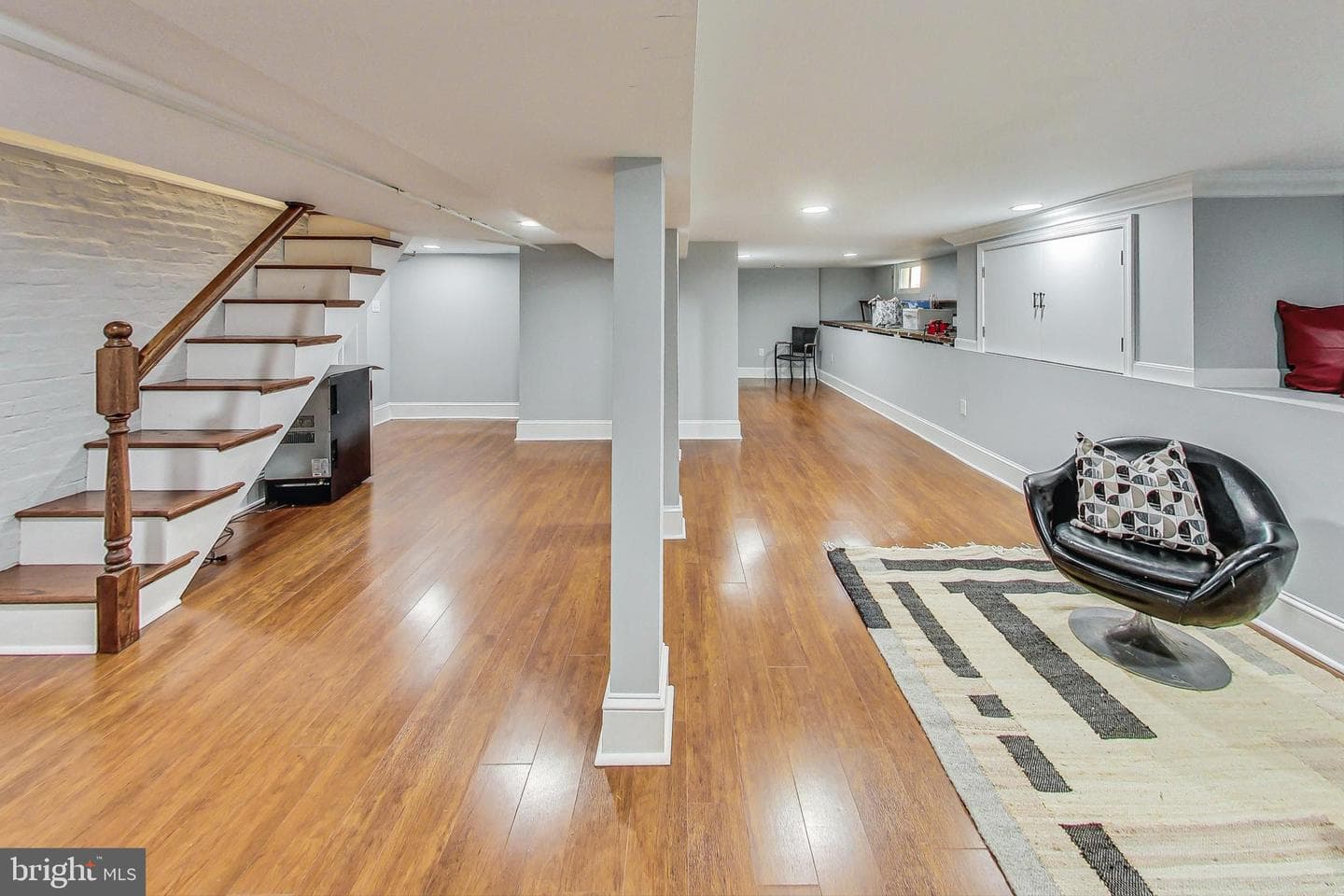 311 E Howell Avenue photo 47