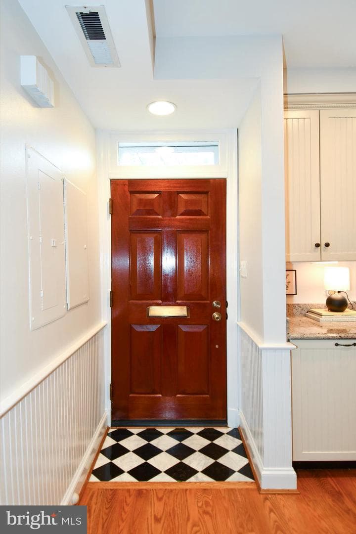 305 N Saint Asaph Street N photo 7