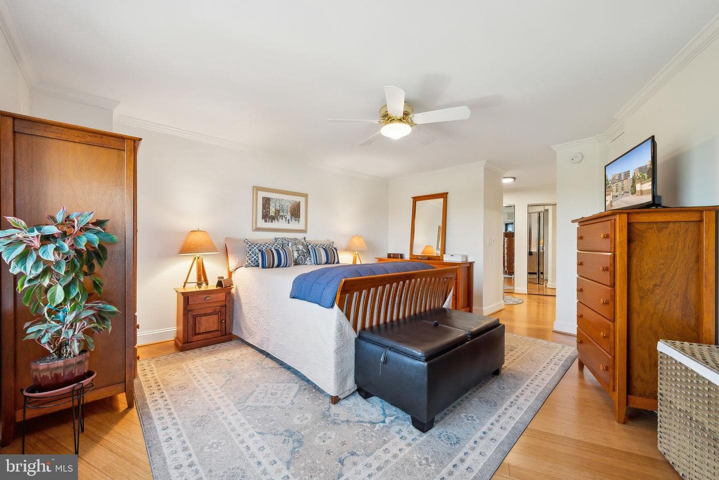 1250 S Washington Street #410 photo 24