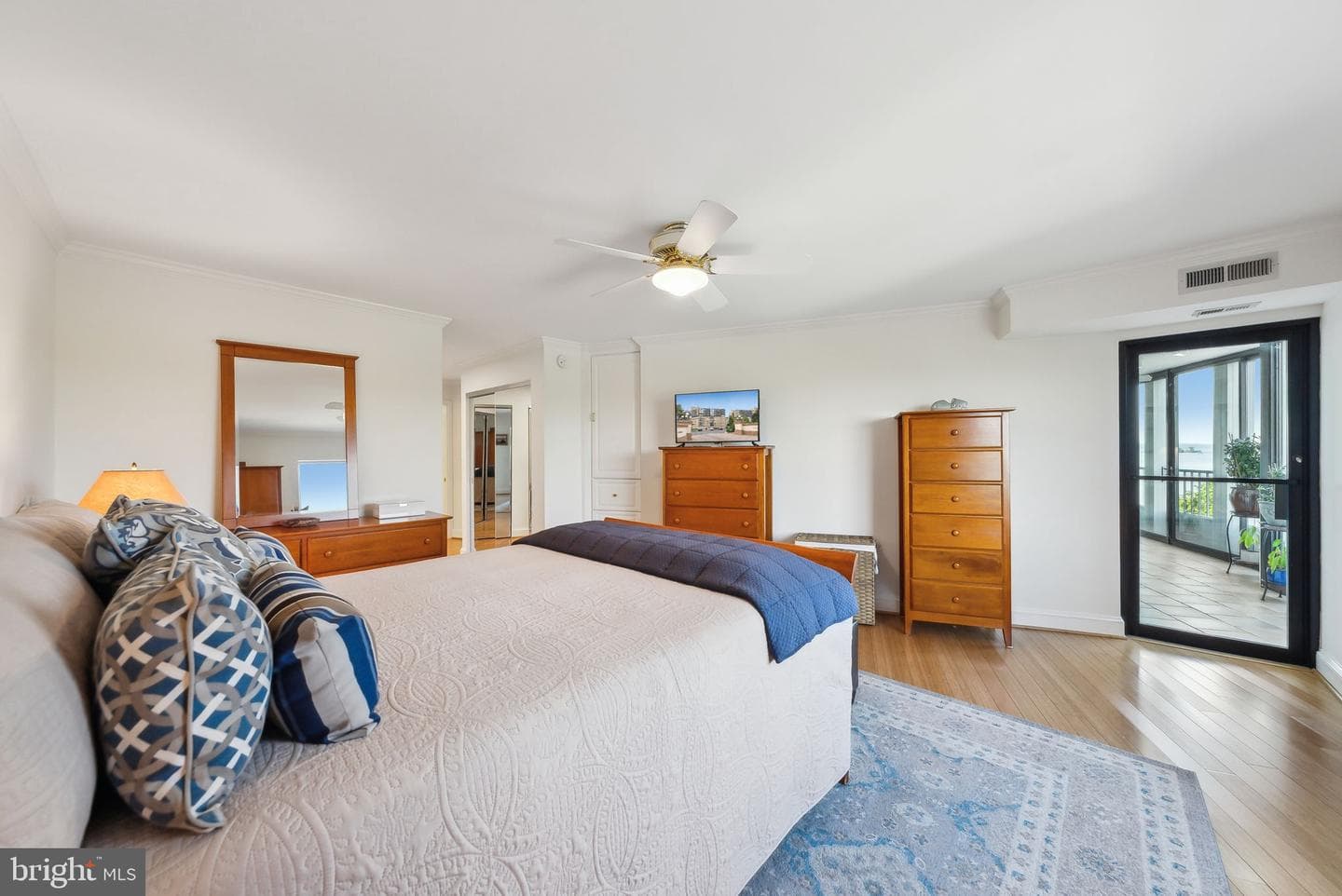 1250 S Washington Street #410 photo 25