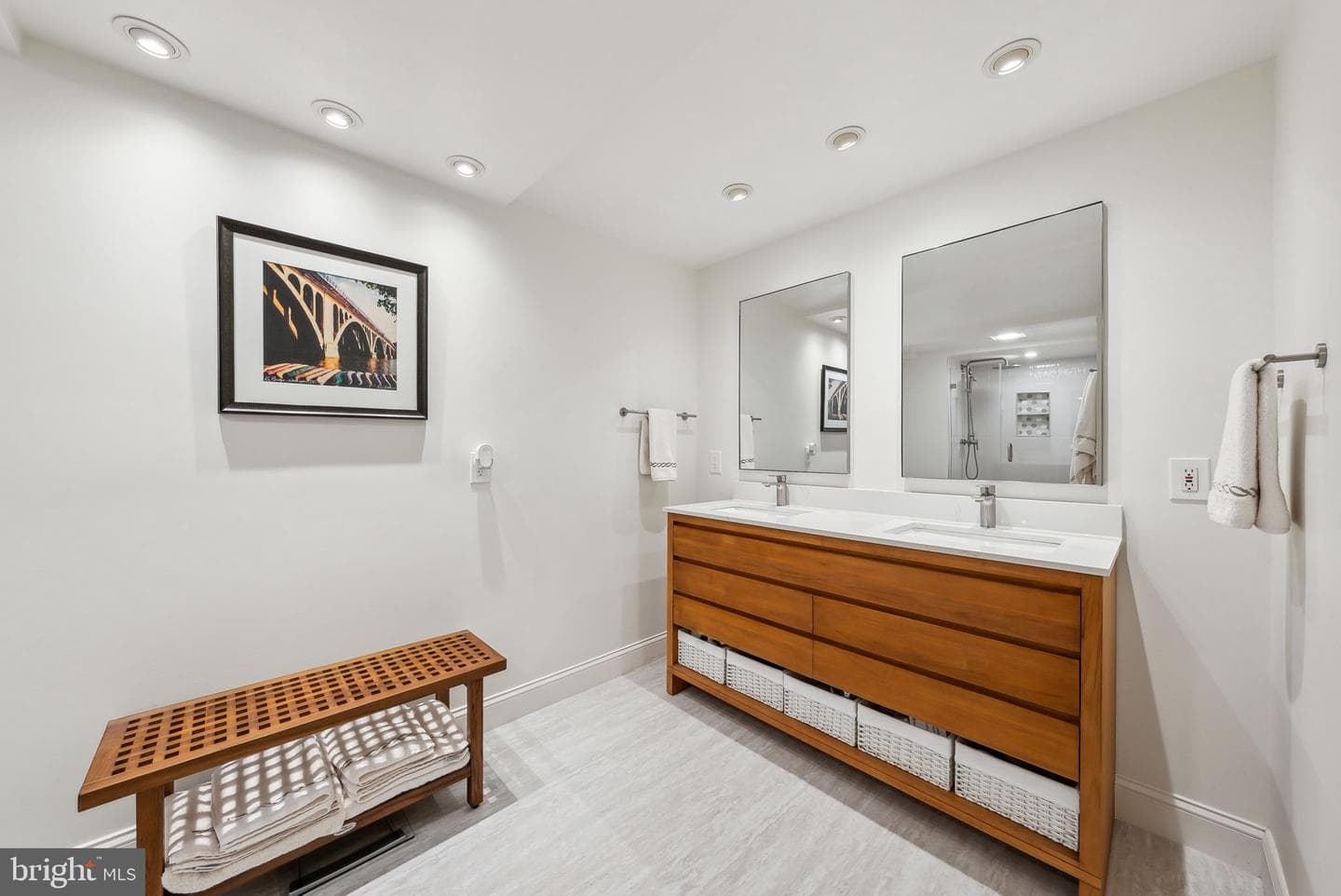 1250 S Washington Street #410 photo 26