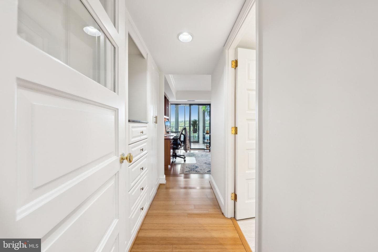 1250 S Washington Street #410 photo 31