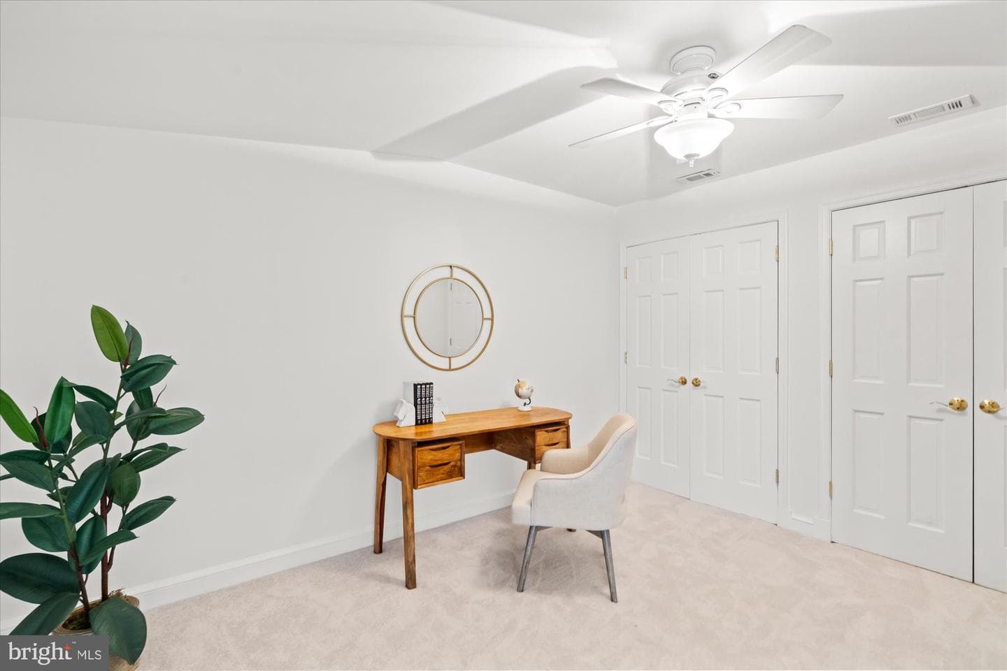 918 S Saint Asaph Street photo 26