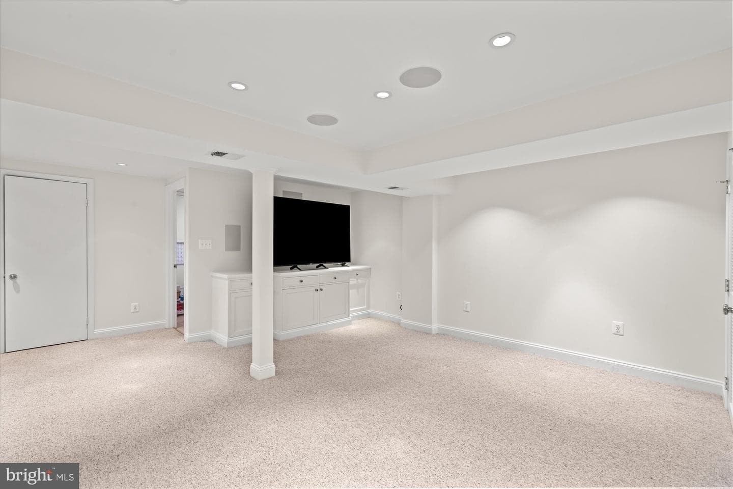 918 S Saint Asaph Street photo 31