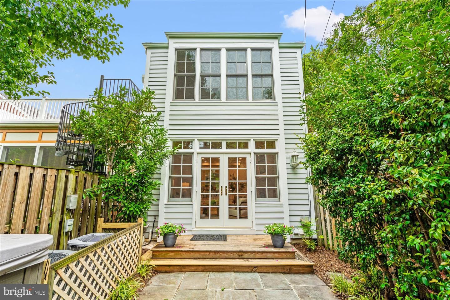918 S Saint Asaph Street photo 38