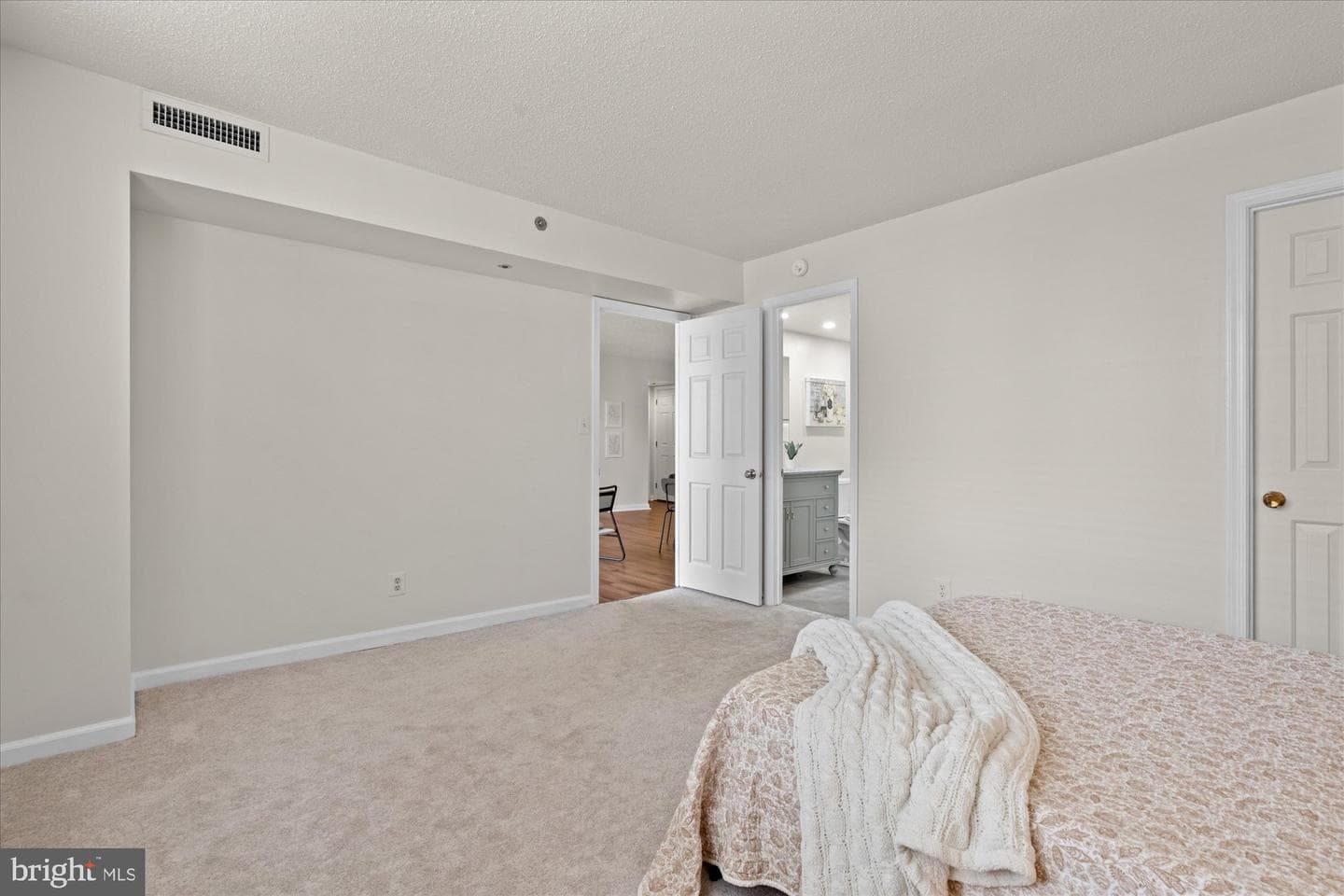 1200 Braddock Place #512 photo 15