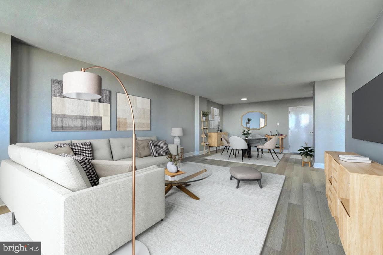 801 N Pitt Street N #1206 photo 3