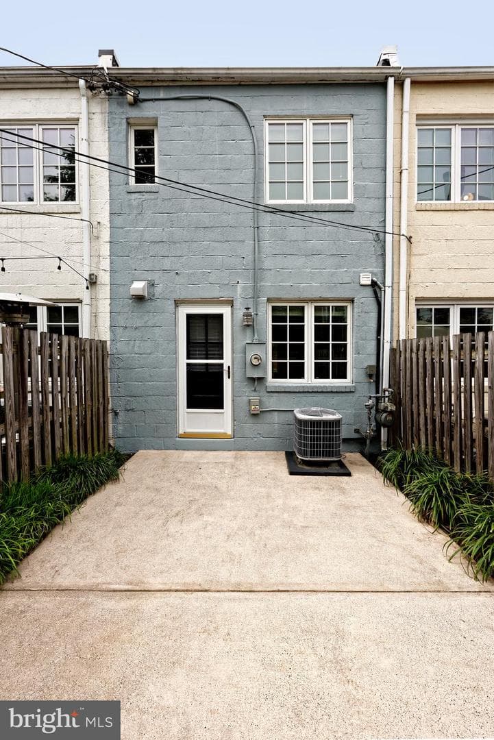 417 Gibbon Street photo 16